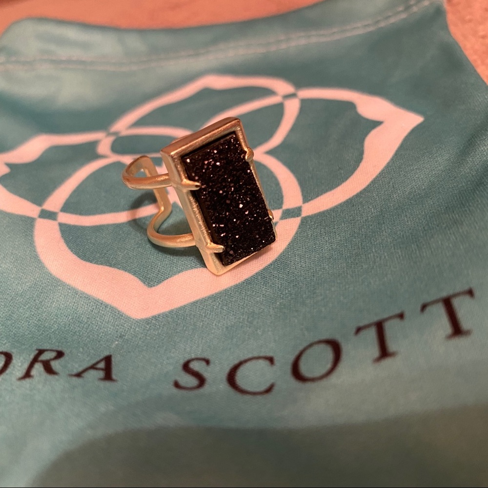 Kendra Scott Lennox Ring gold w/ black drusy stone